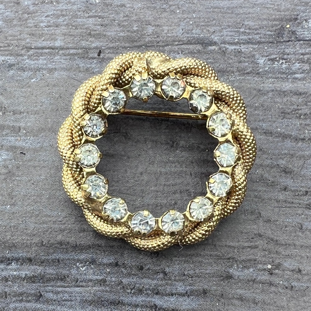 Round Pin